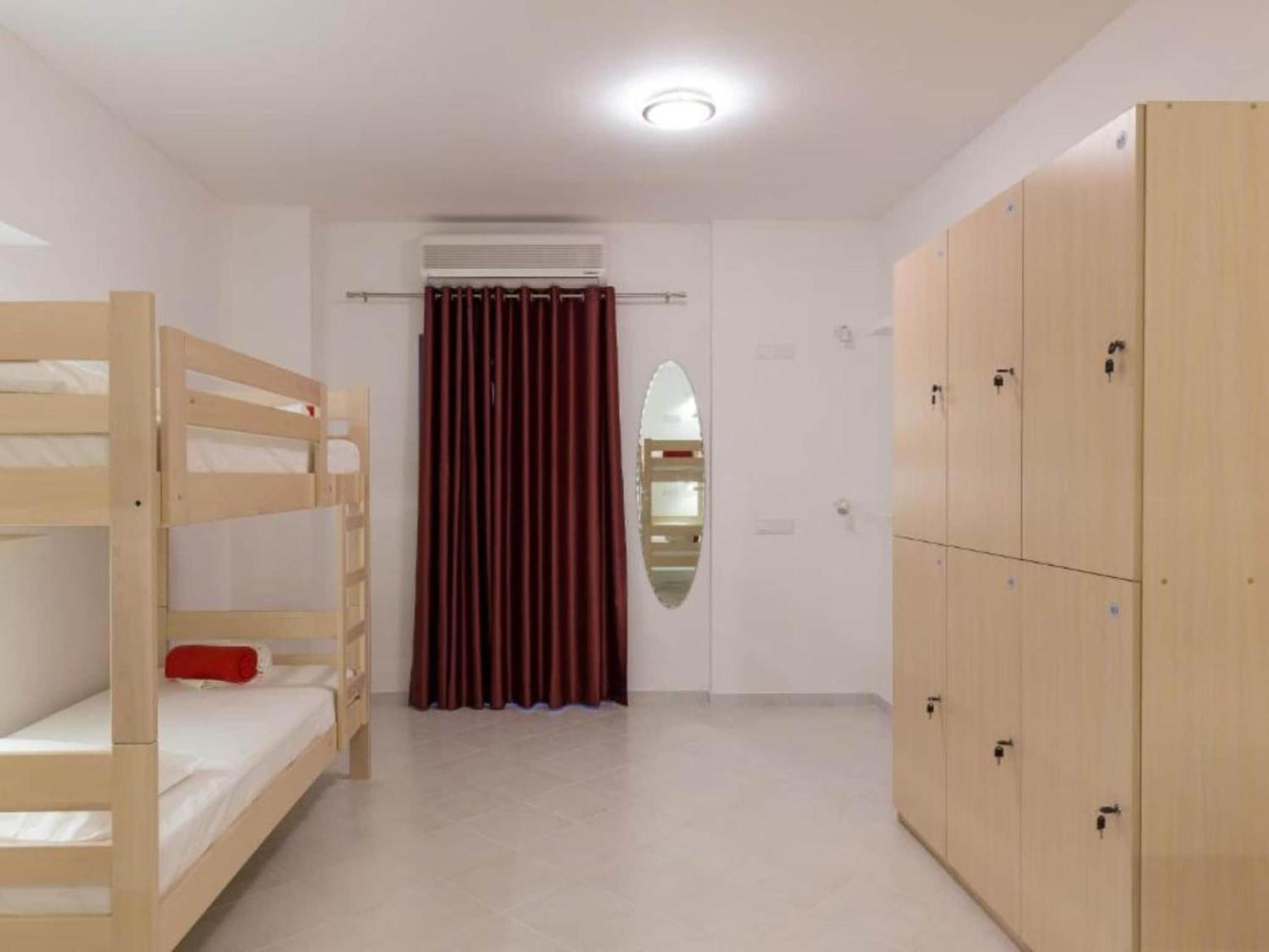 Free Bird - Bed In Seven Bed Mixed 1