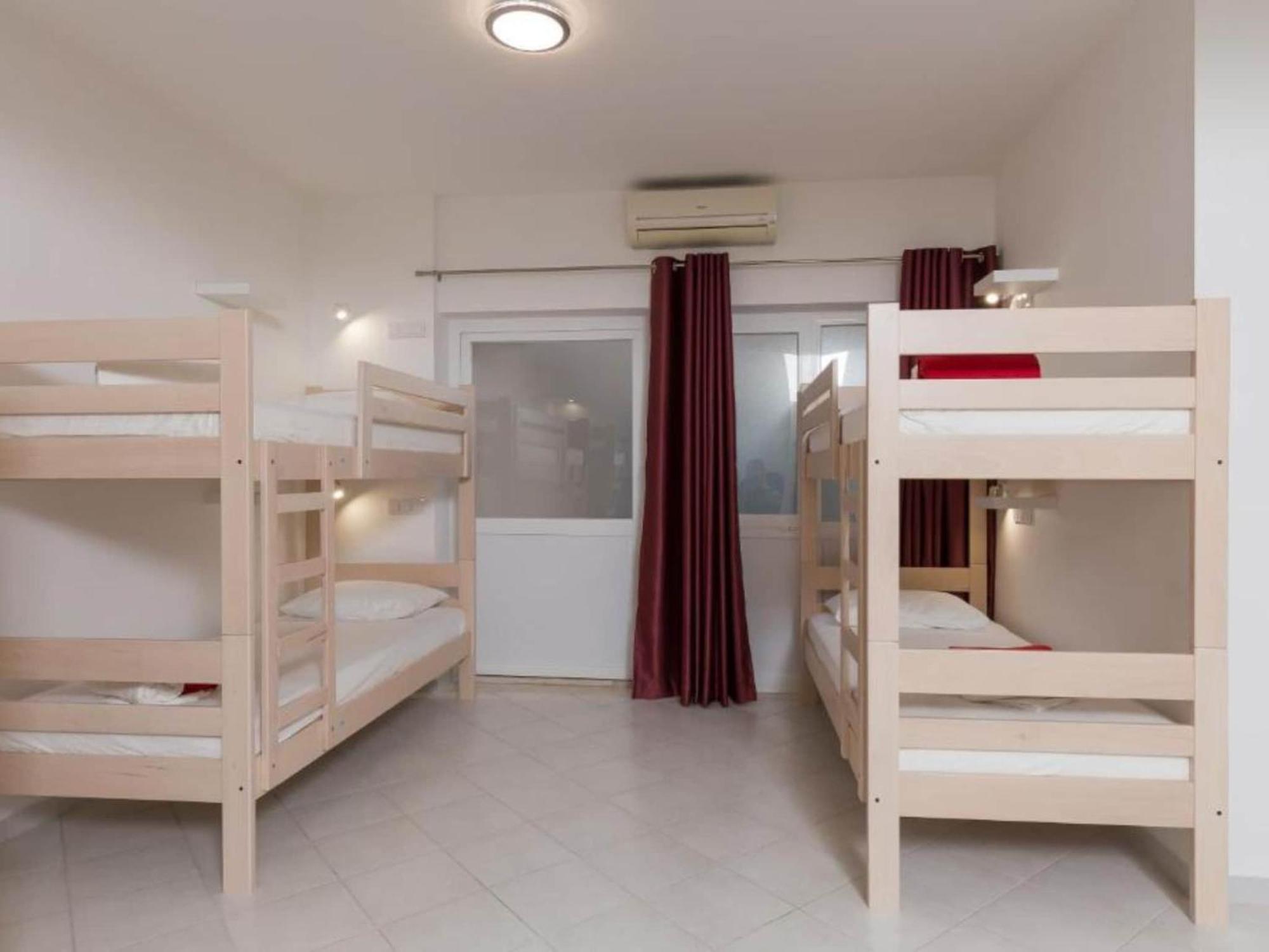 Free Bird - Bed In Seven Bed Mixed 1 Holiday home Dubrovnik